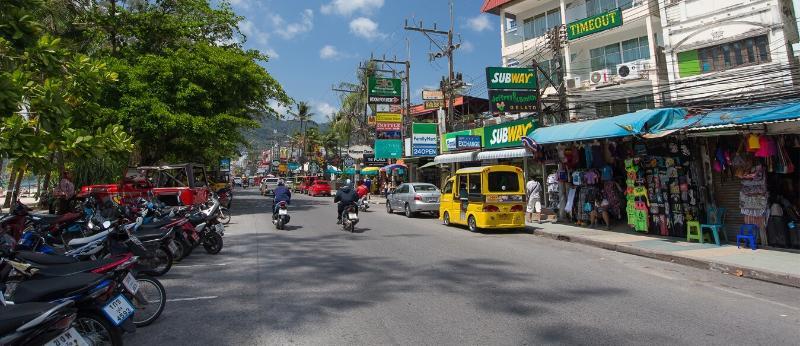 Time Out Hotel Beachfront Patong Exterior foto